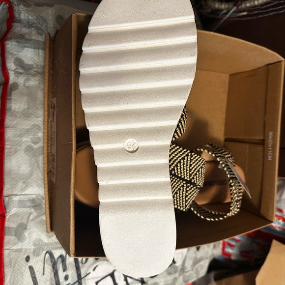 Summer sandals - Picture 2 of 6